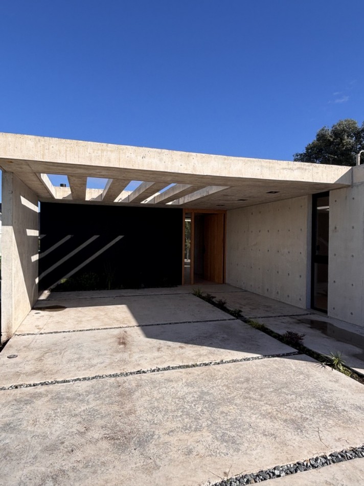 Casa 3 Amb. - con Piscina - Barrio Privado Arenas Chico